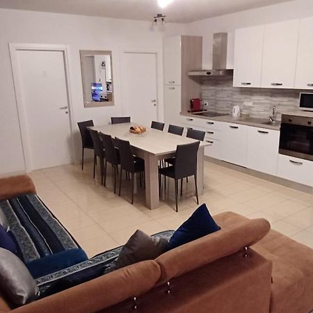 Ferienwohnung Lucini Ai Portici Tirano Exterior foto