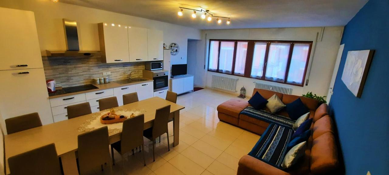 Ferienwohnung Lucini Ai Portici Tirano Exterior foto